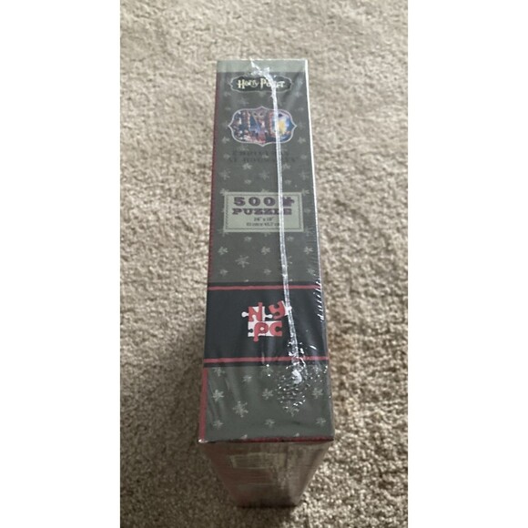 Harry Potter Christmas At Hogwarts 500 Piece Puzzle New York Puzzle Company - Picture 4 of 6